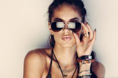 Fashionable woman wearing sunglasses