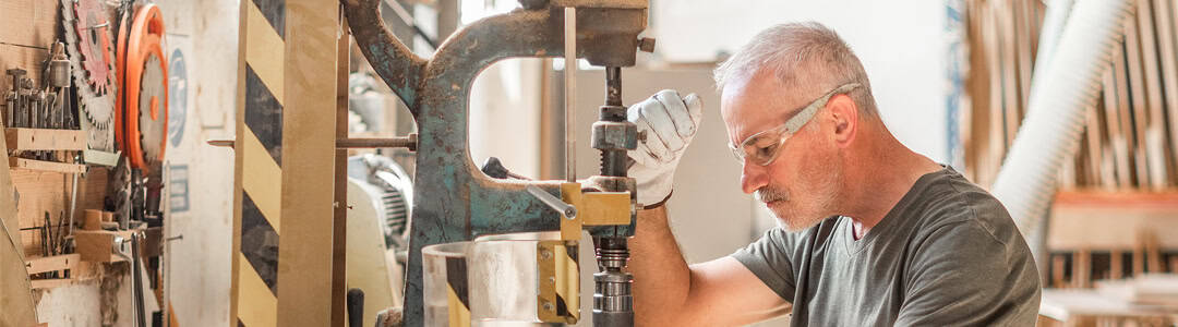 The-importance-of-prescription-safety-glasses-in-the-workplace